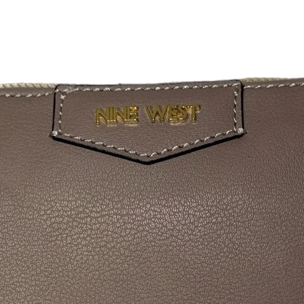 Nine West‎ - Taupe Faux Leather Wristlet Clutch - Minimalist Zip Pouch